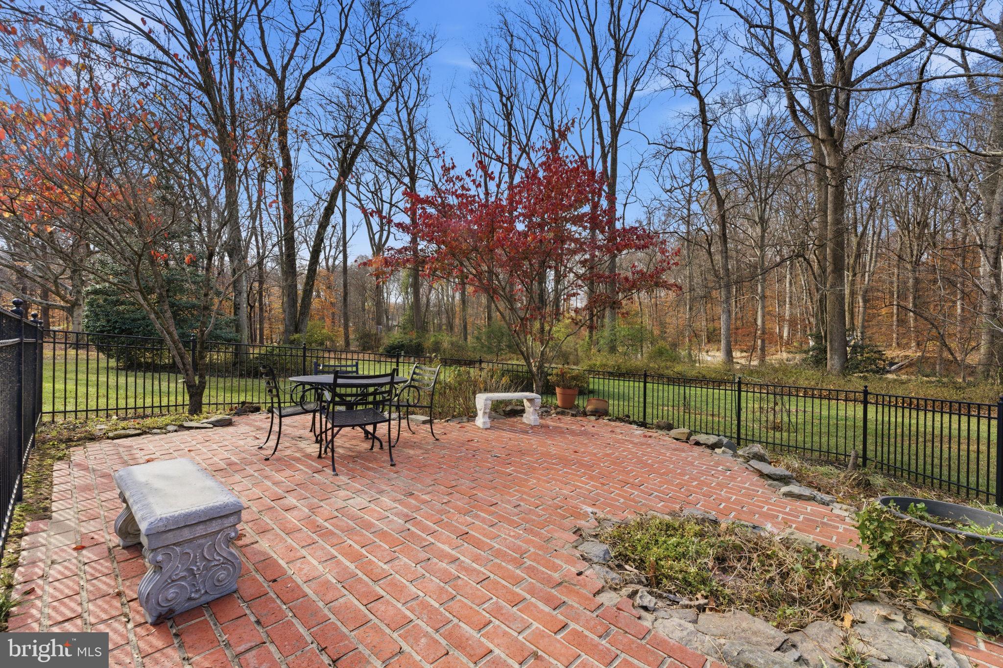 2631 E MEREDITH DRIVE