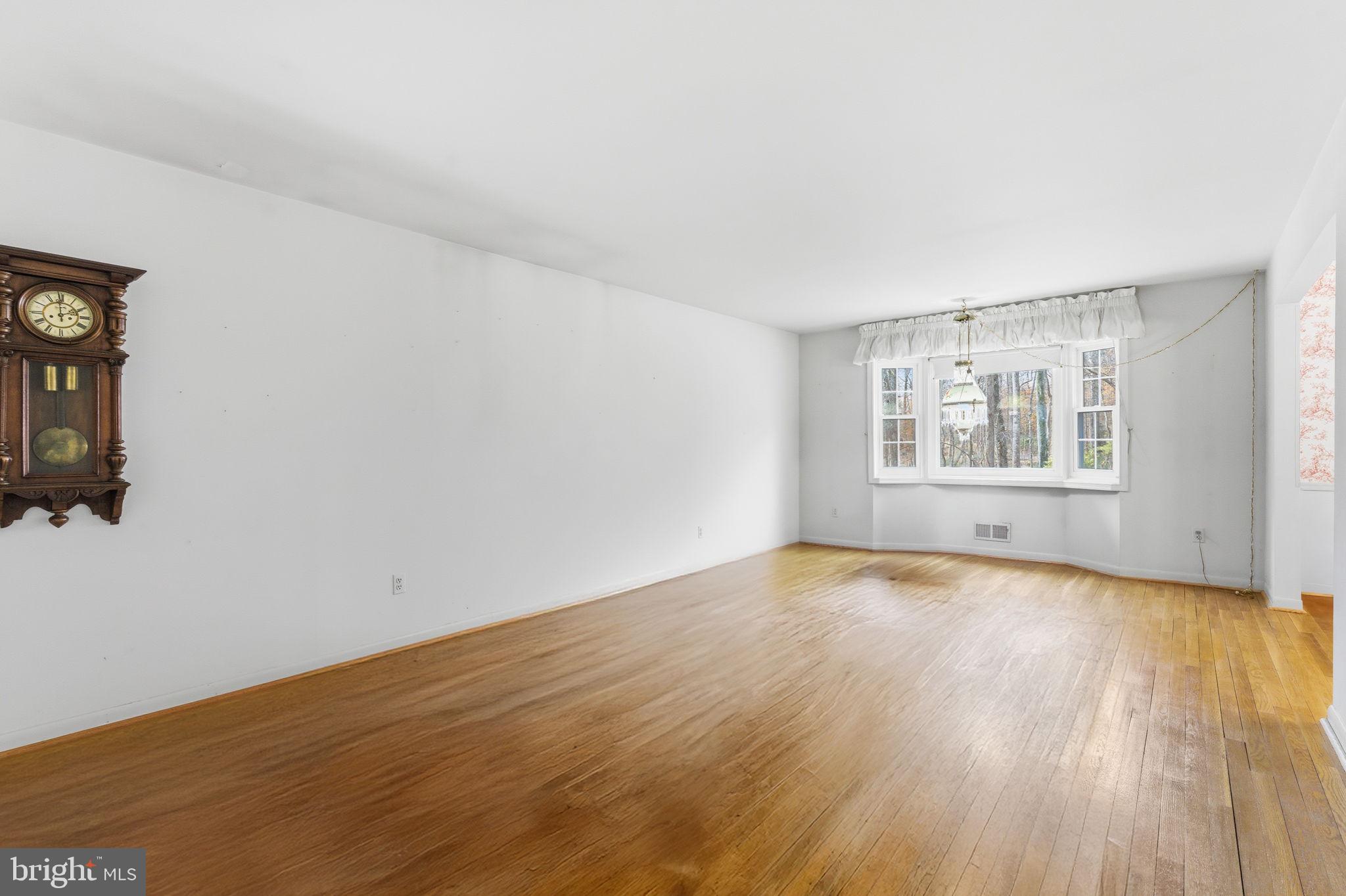 2631 E MEREDITH DRIVE