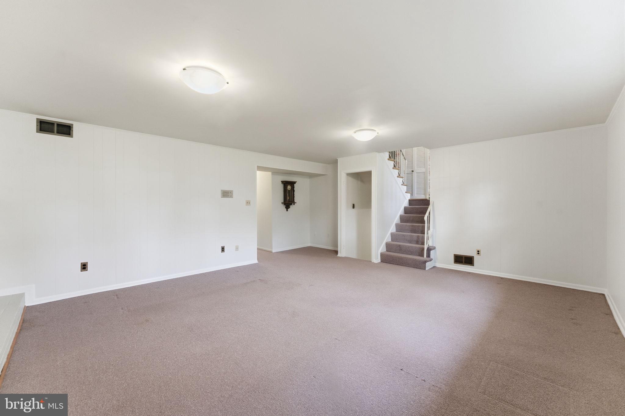 2631 E MEREDITH DRIVE