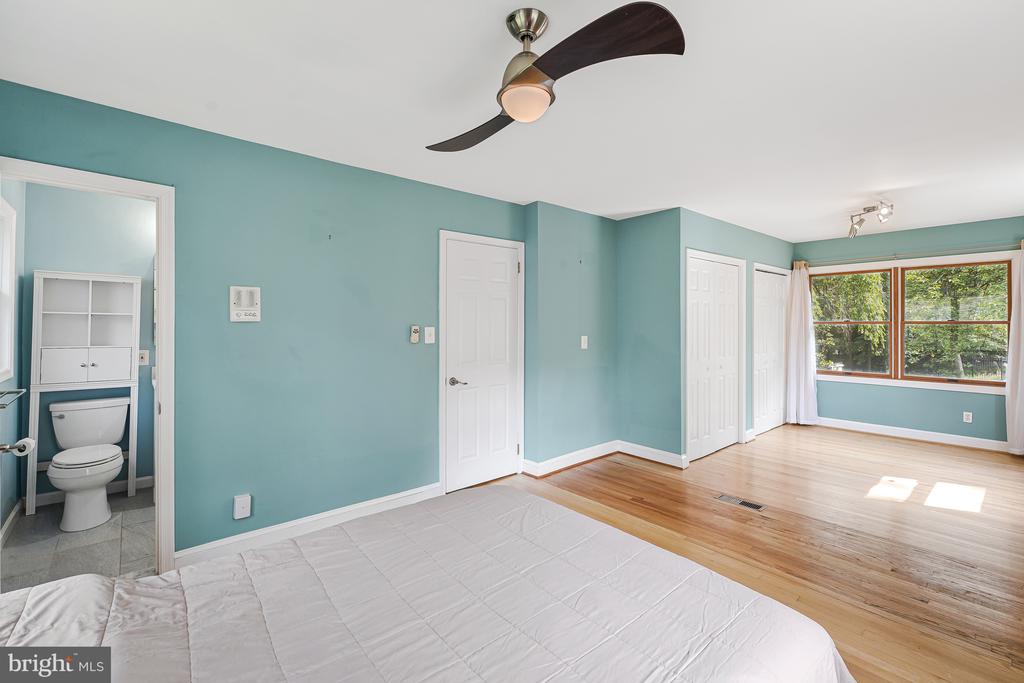 6513 OLD DOMINION DRIVE