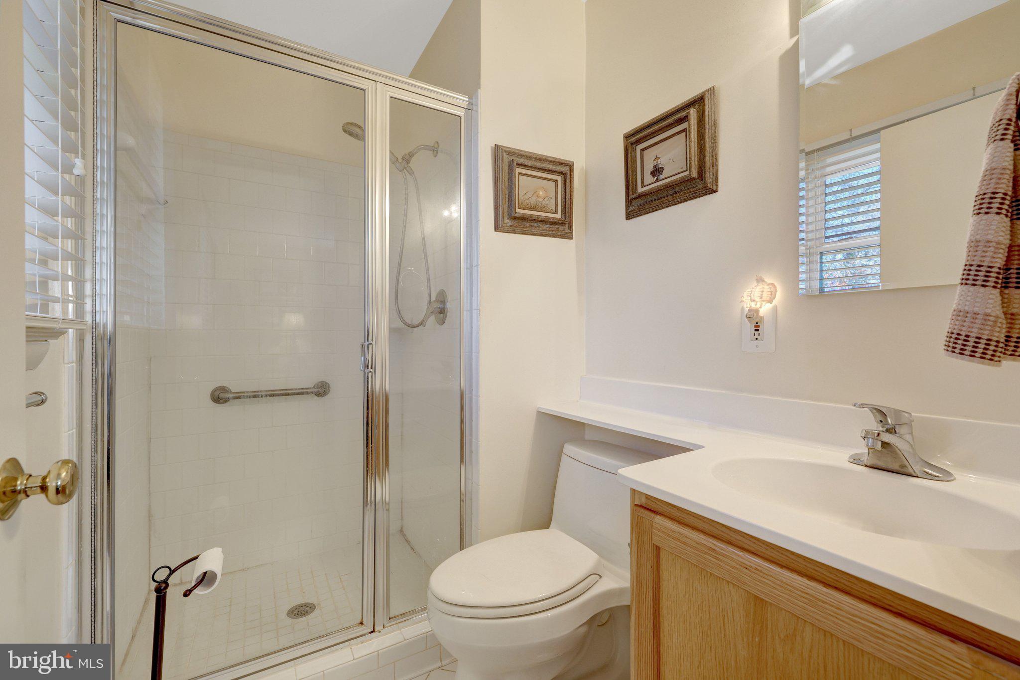 203 LOCUST STREET SW