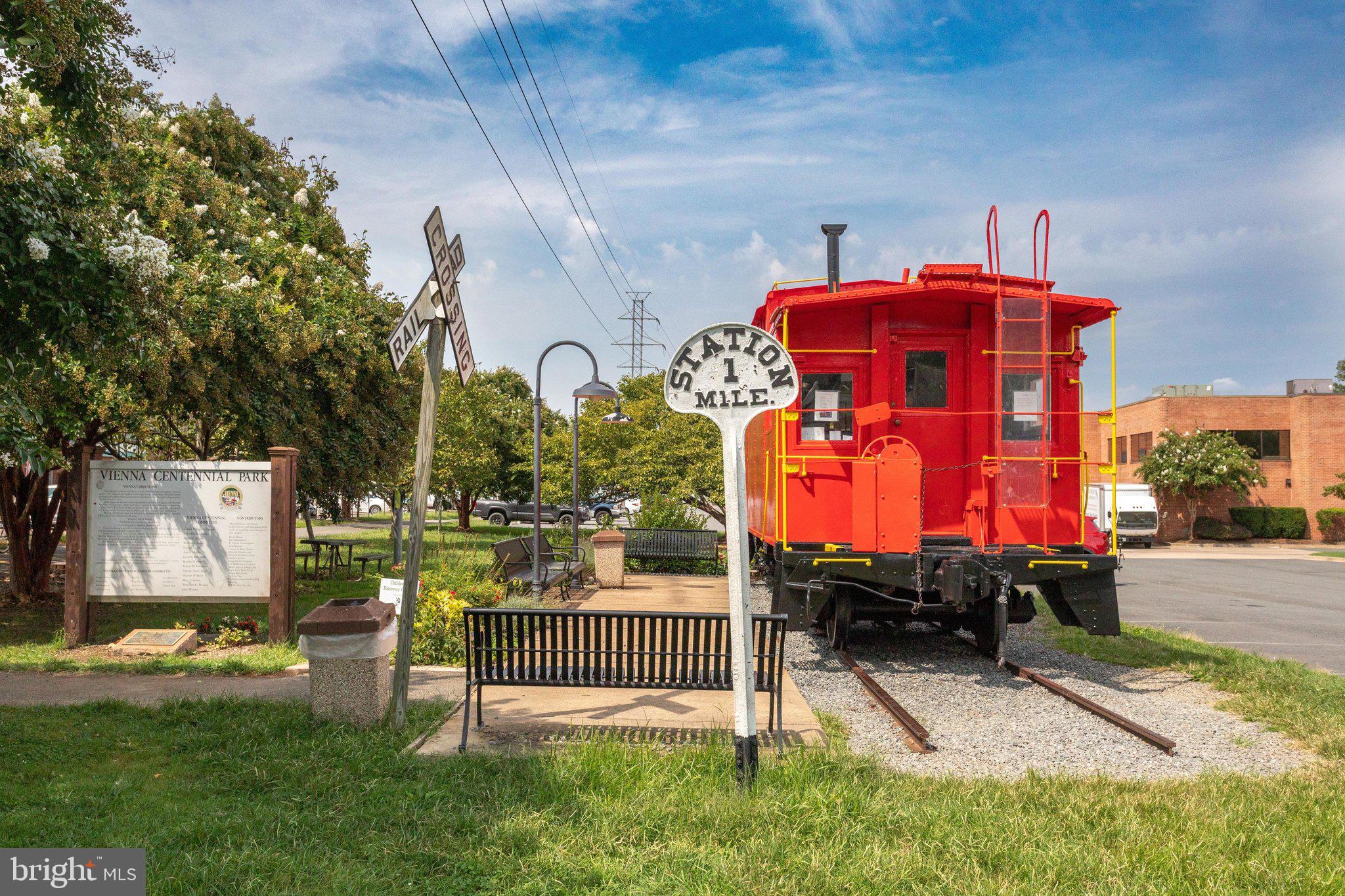 203 LOCUST STREET SW