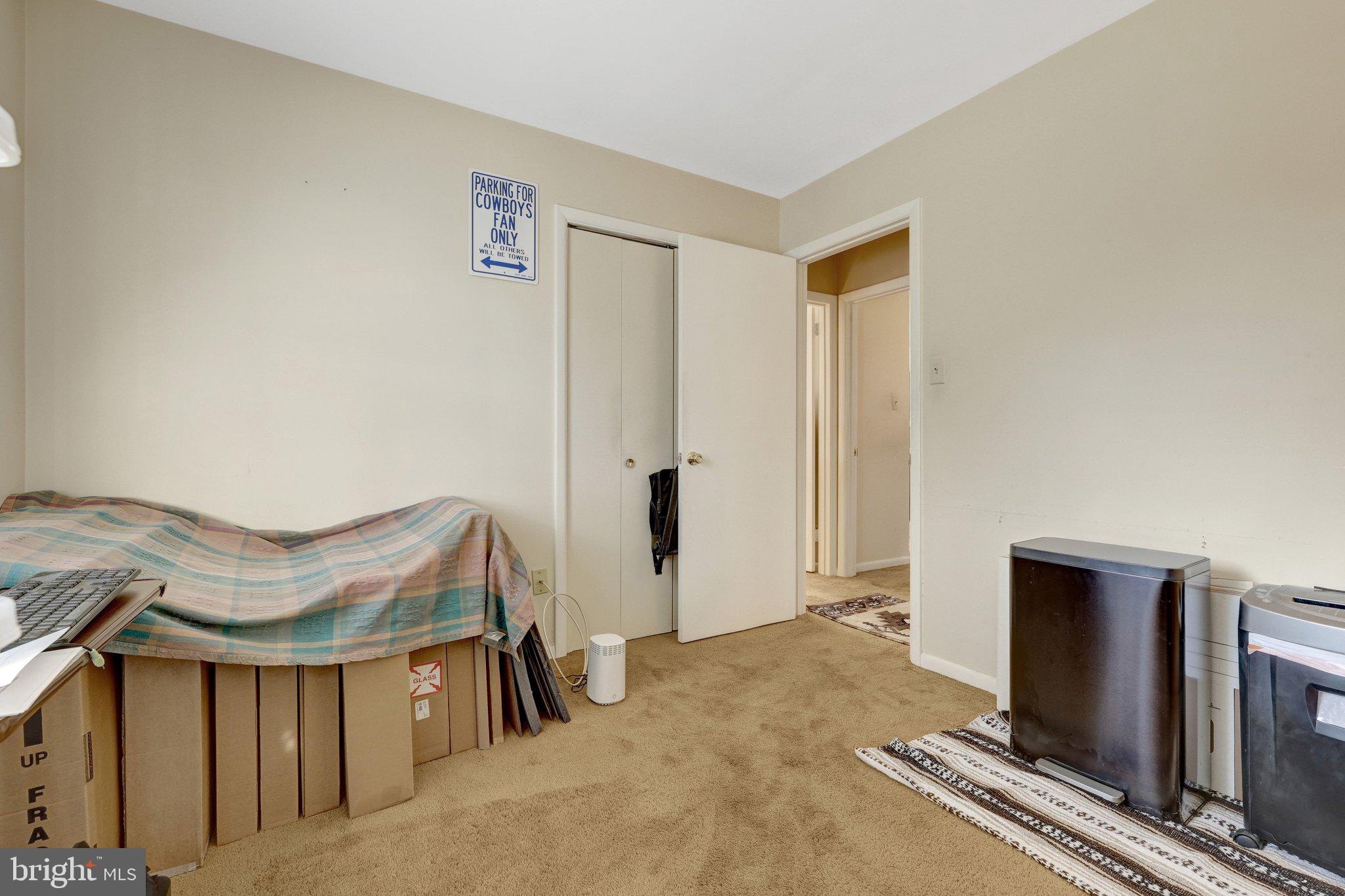 203 LOCUST STREET SW