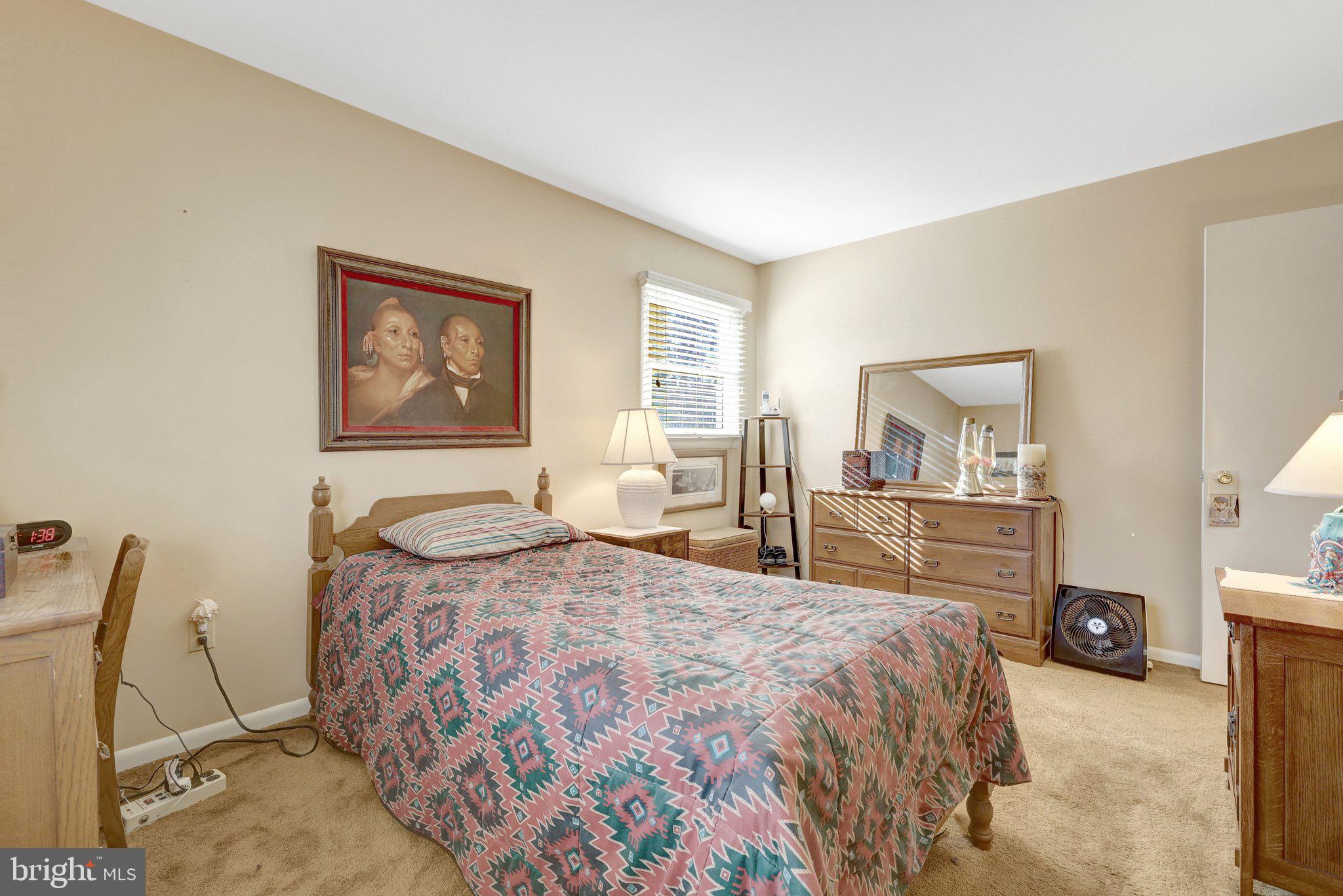 203 LOCUST STREET SW