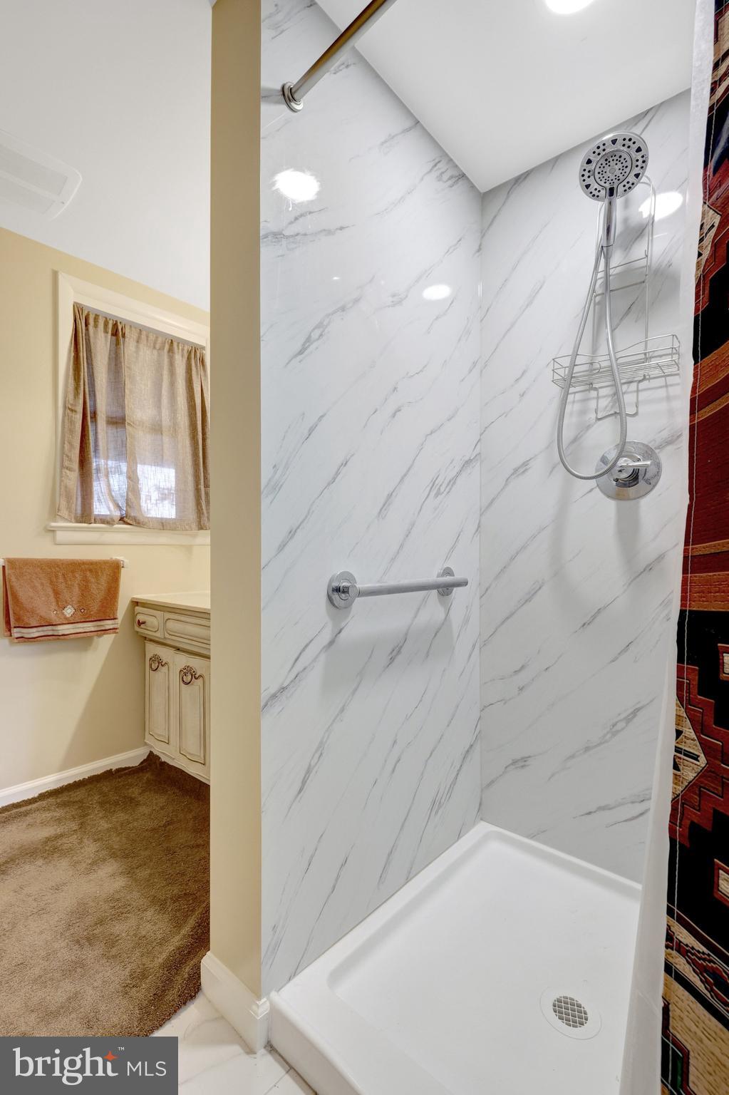 203 LOCUST STREET SW