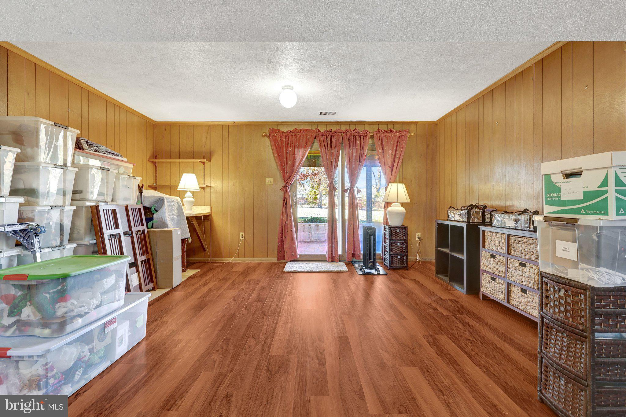 203 LOCUST STREET SW