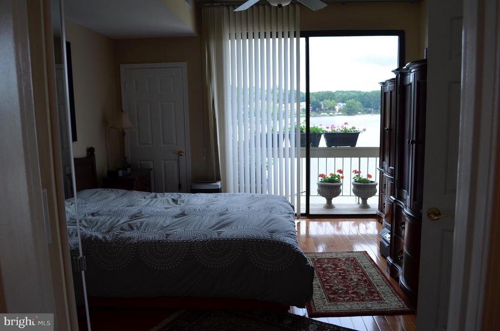 11162 HARBOR COURT