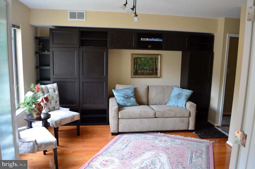 11162 HARBOR COURT