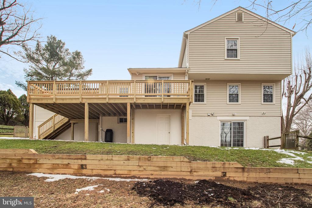 9824 FOSBAK DRIVE