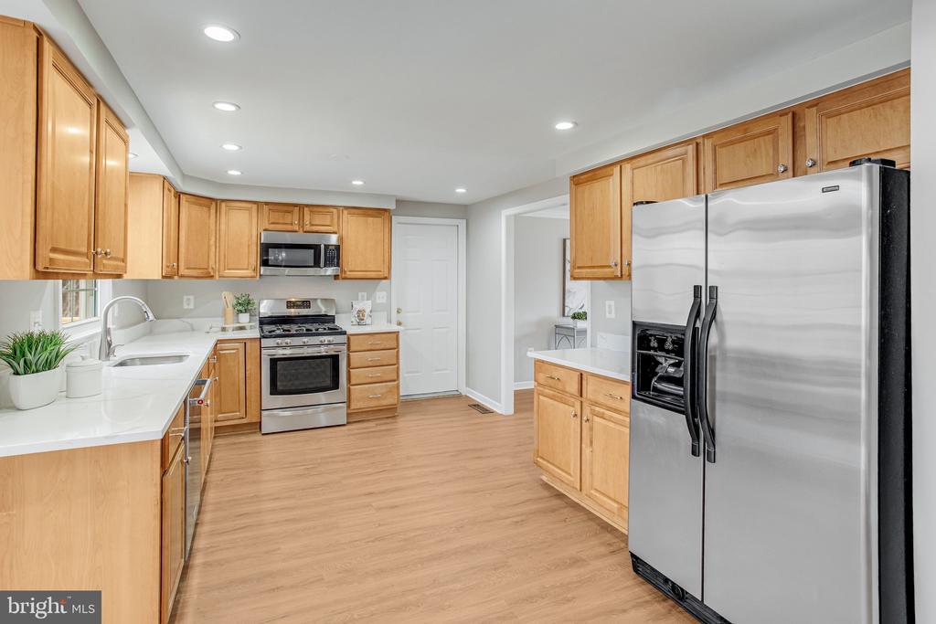 9824 FOSBAK DRIVE