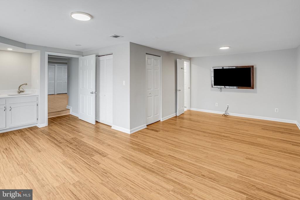 9824 FOSBAK DRIVE