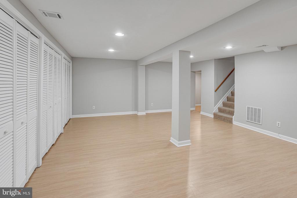 9824 FOSBAK DRIVE
