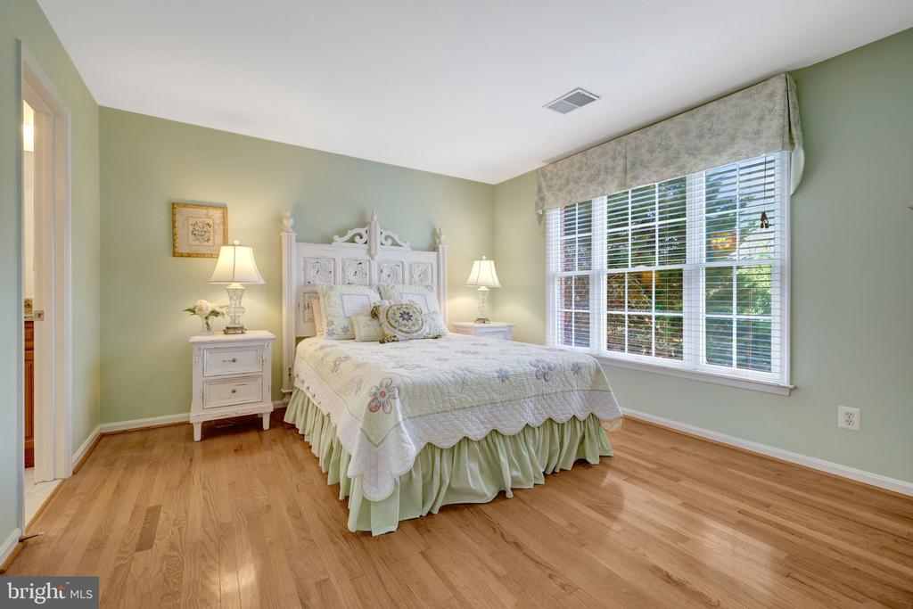 1827 BEULAH ROAD