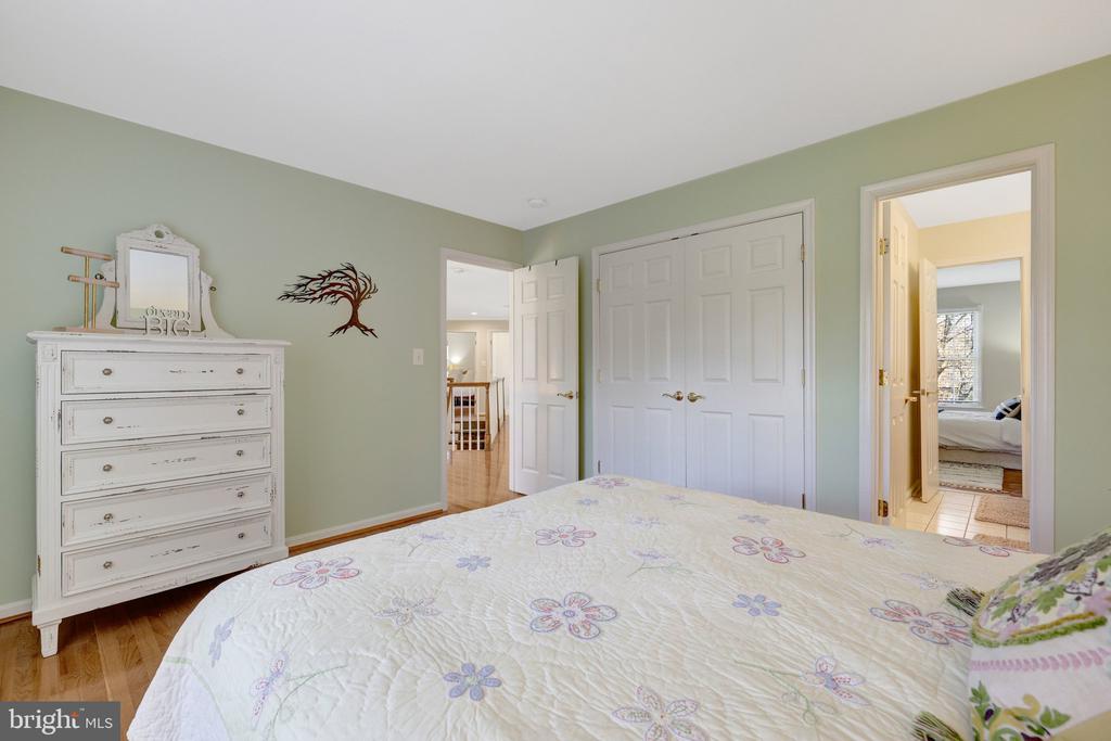 1827 BEULAH ROAD