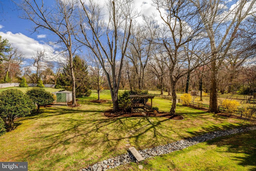 1827 BEULAH ROAD