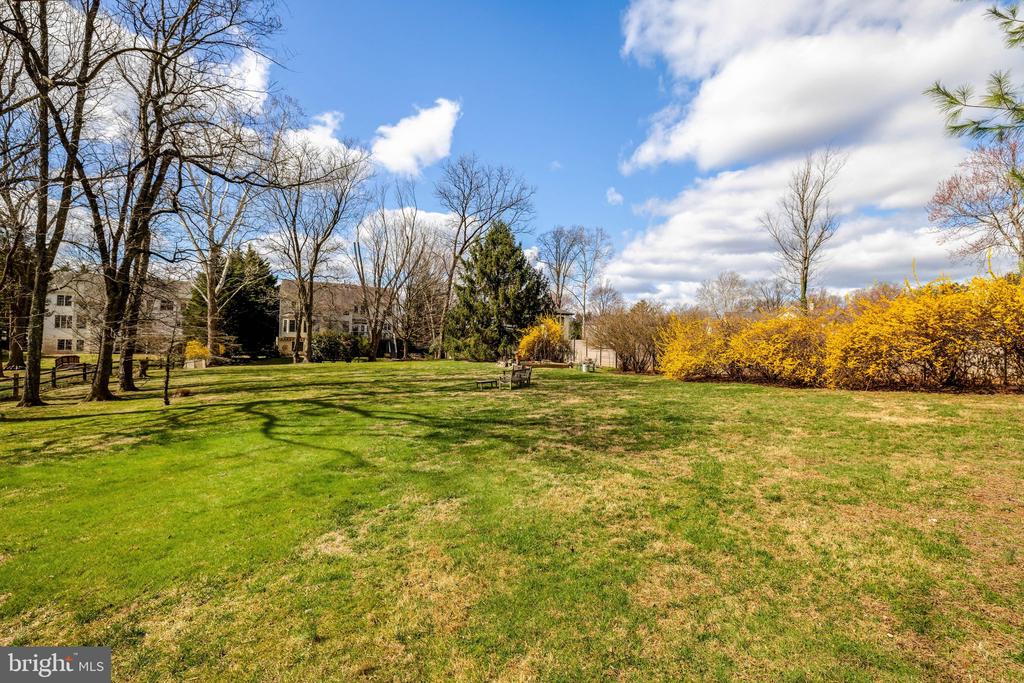 1827 BEULAH ROAD