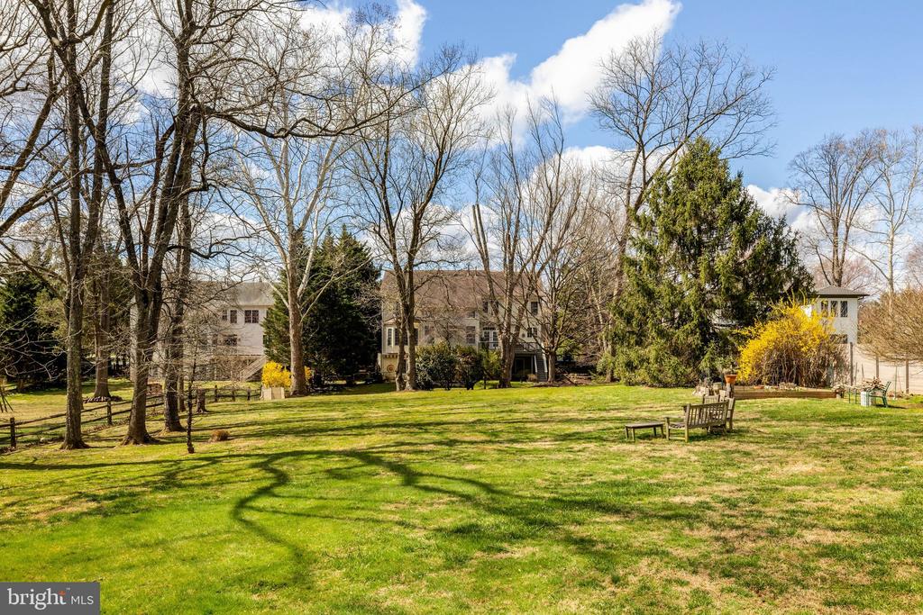 1827 BEULAH ROAD
