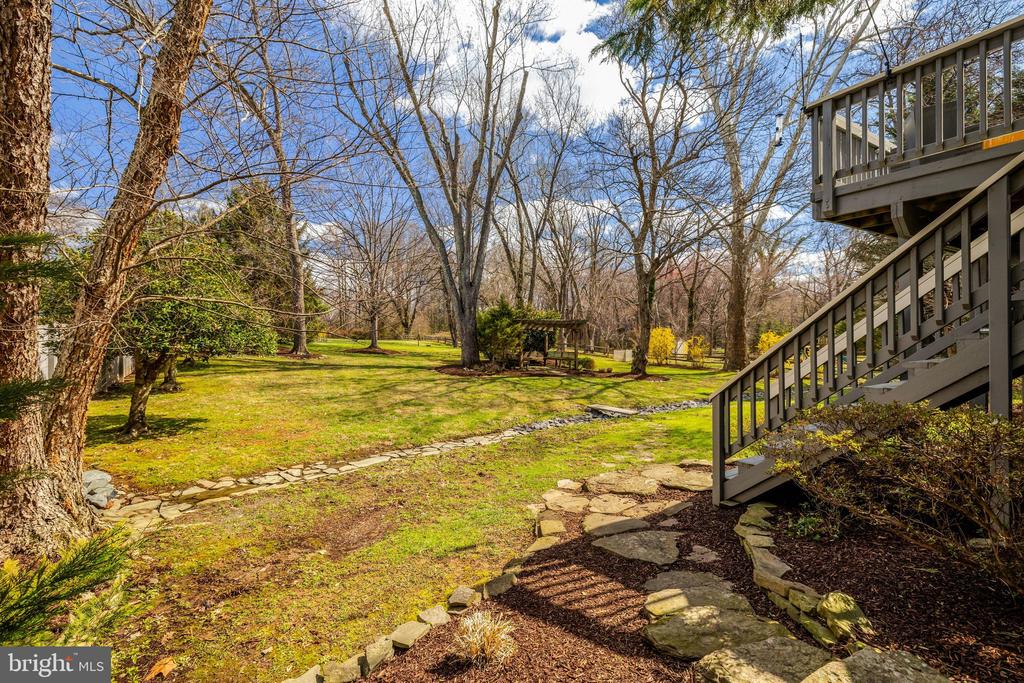 1827 BEULAH ROAD