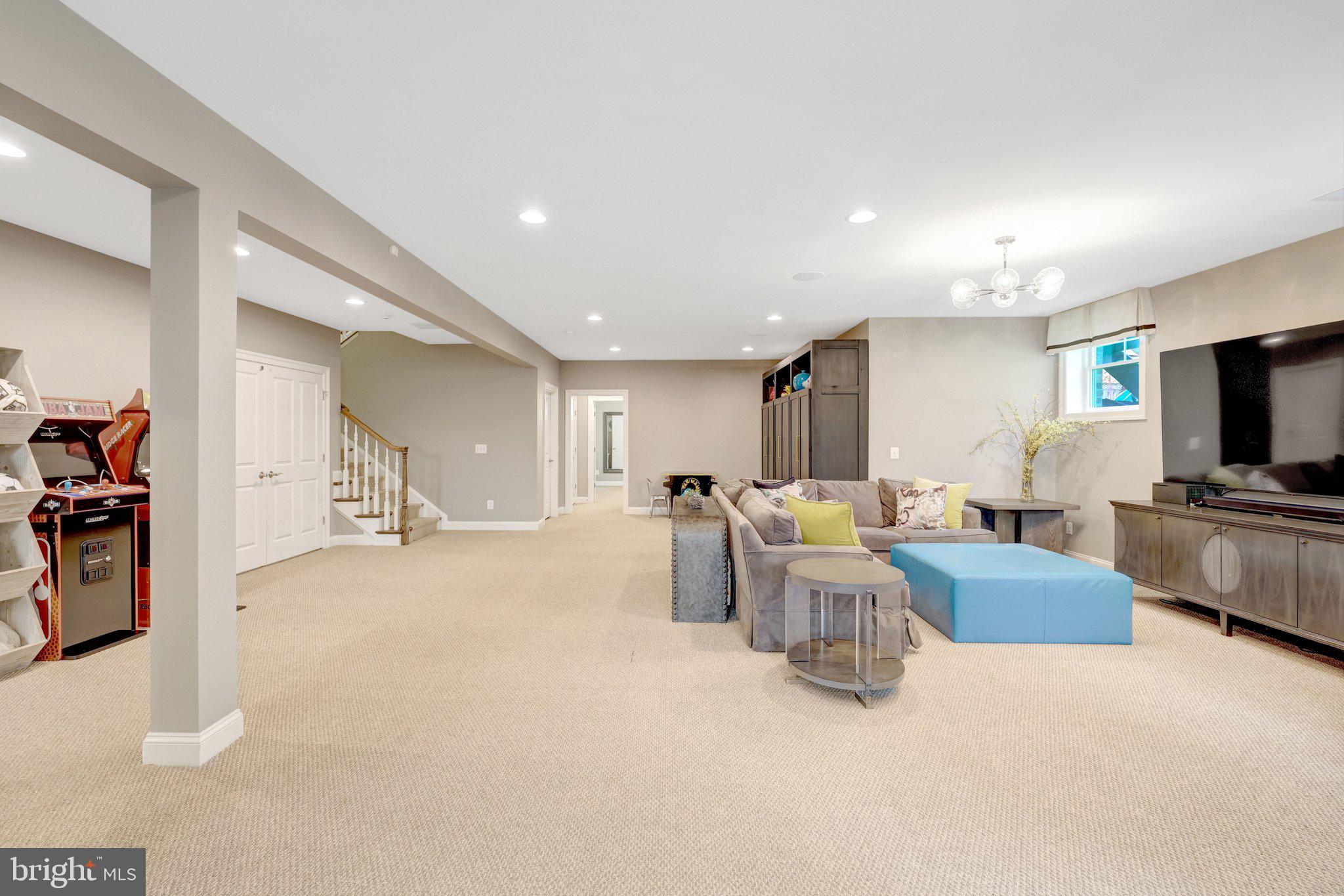 9115 TETTERTON AVENUE