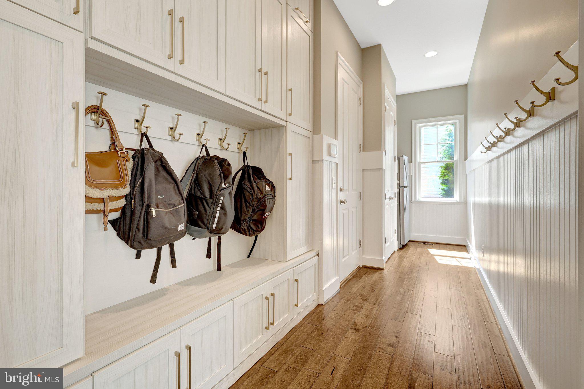 9115 TETTERTON AVENUE