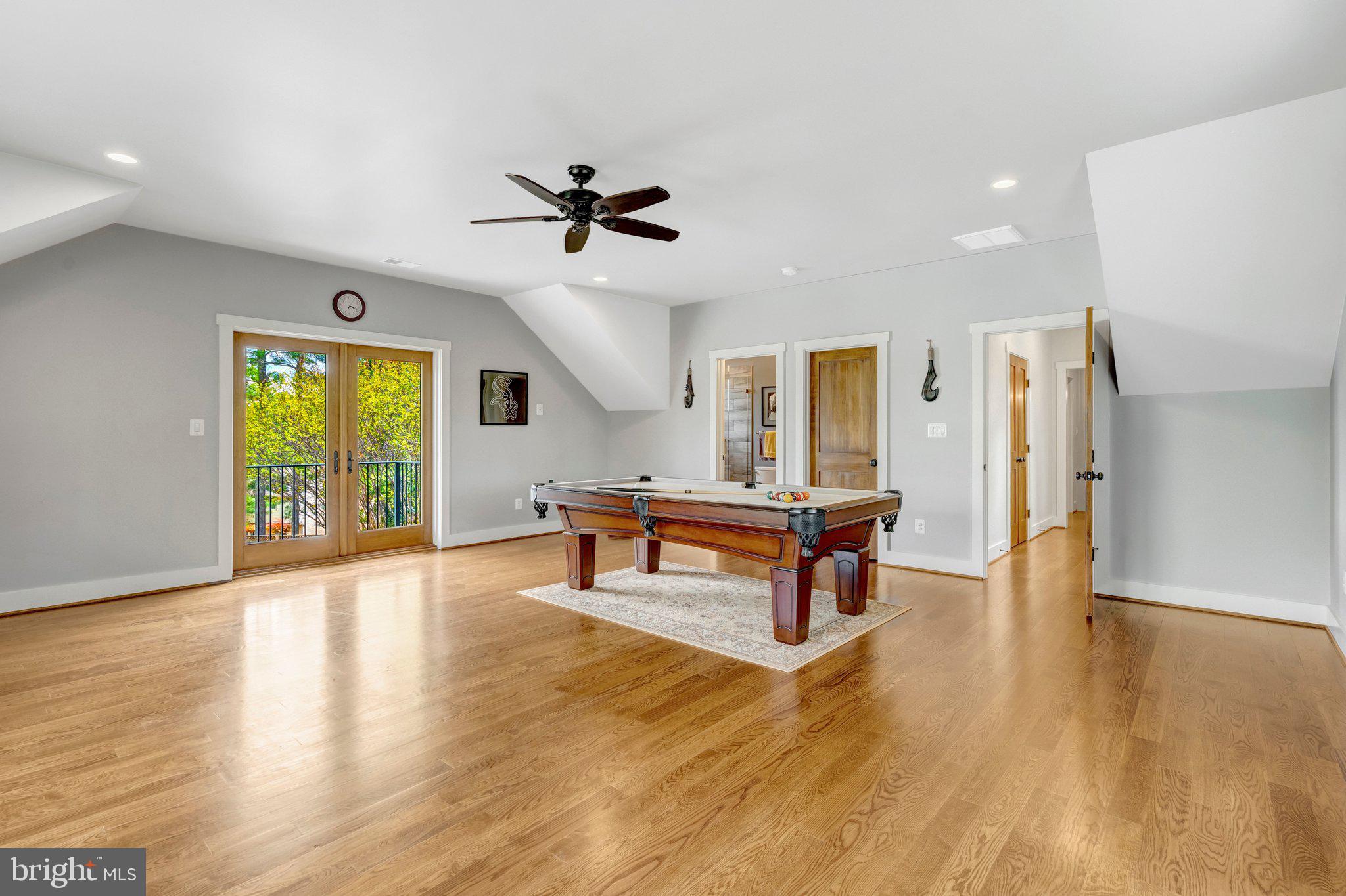 1712 ABBEY OAK DRIVE