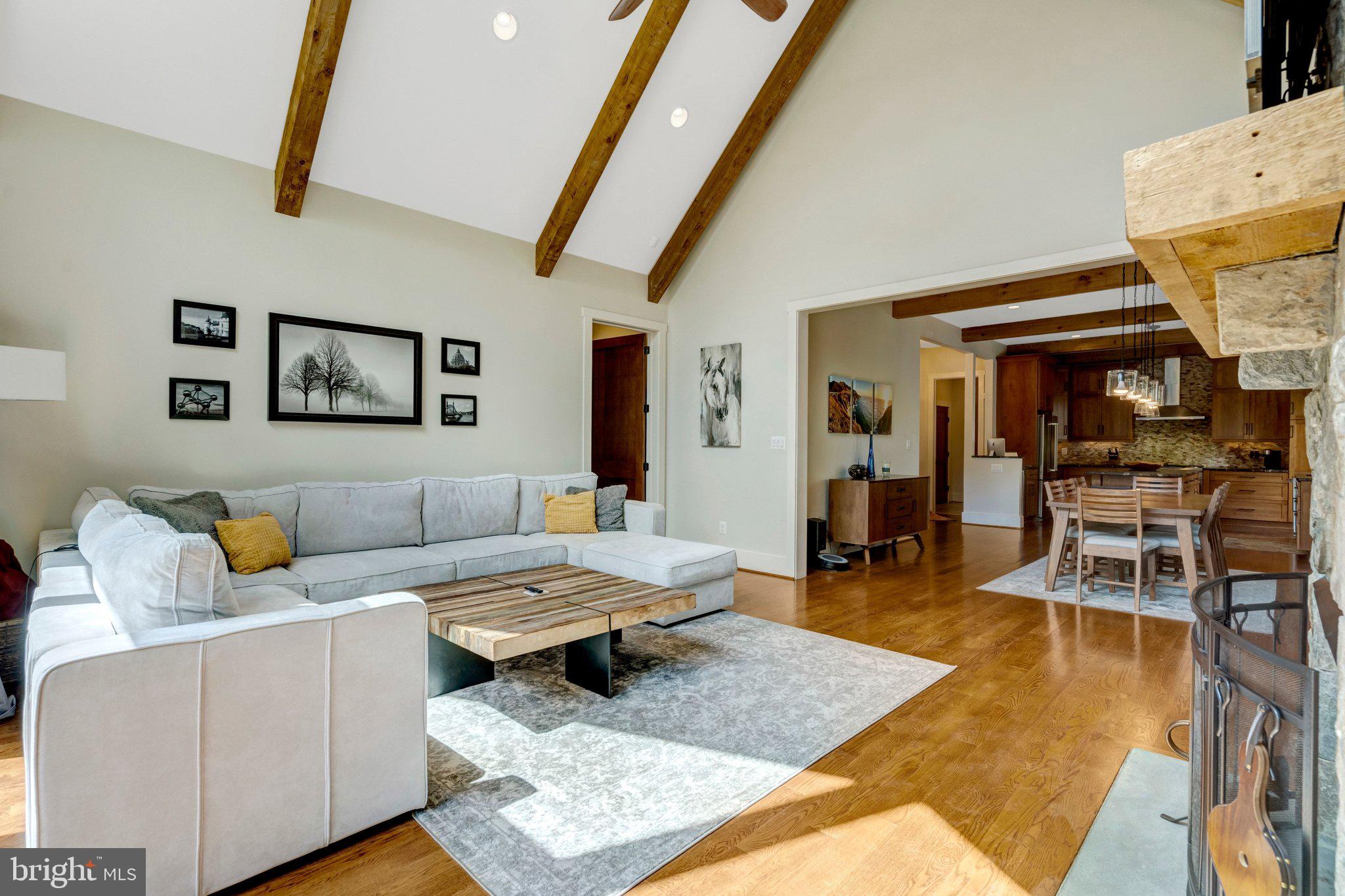 1712 ABBEY OAK DRIVE