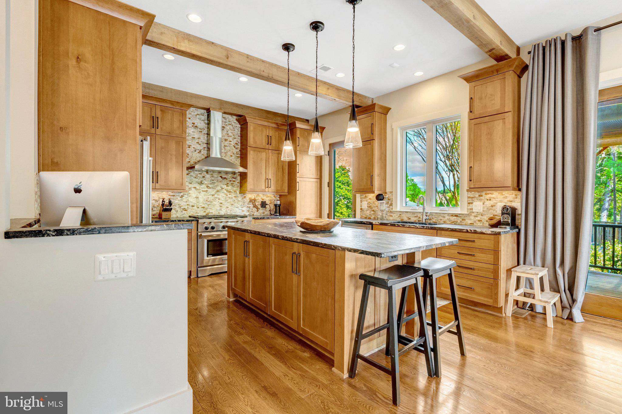 1712 ABBEY OAK DRIVE