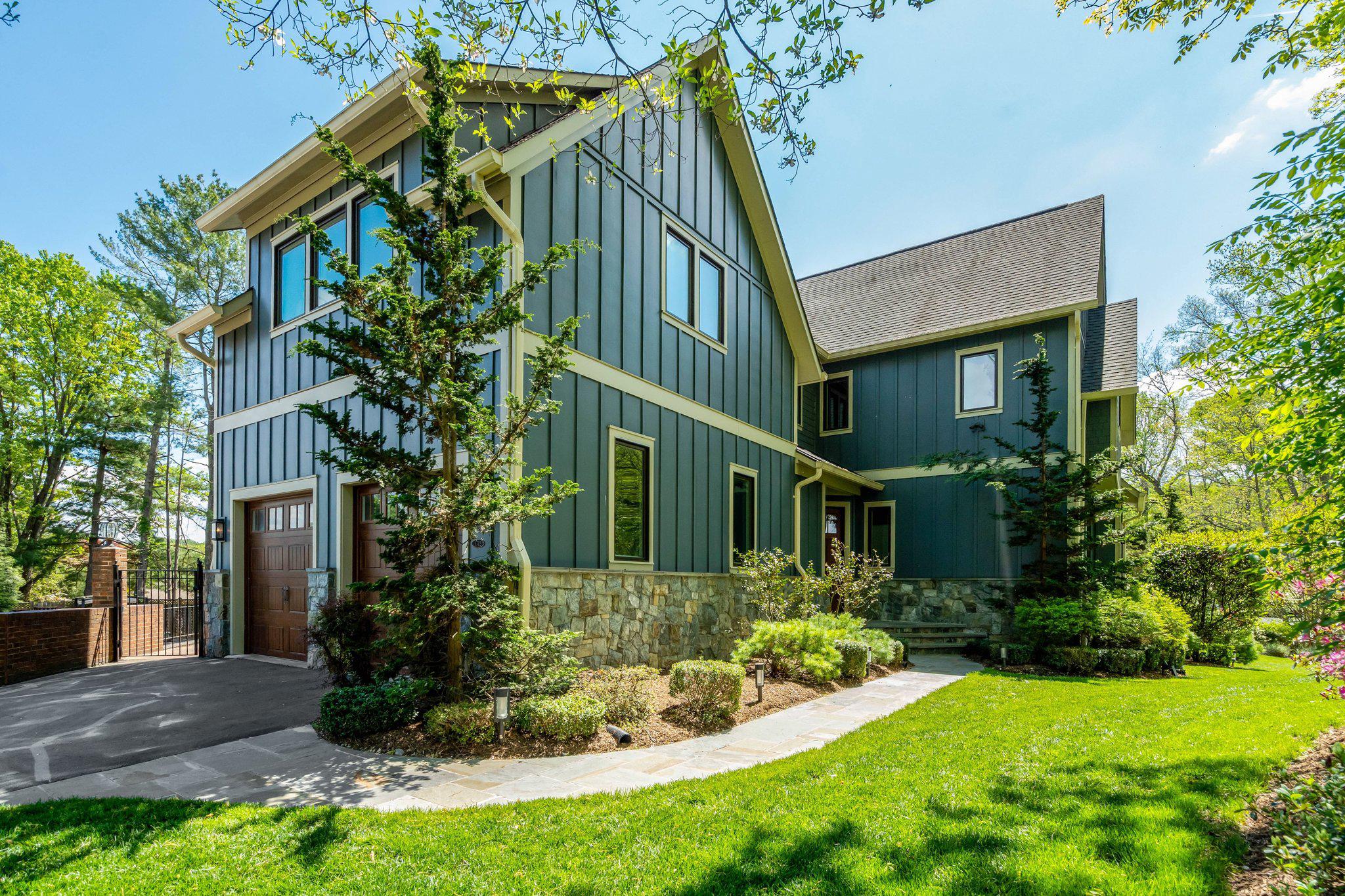 1712 ABBEY OAK DRIVE