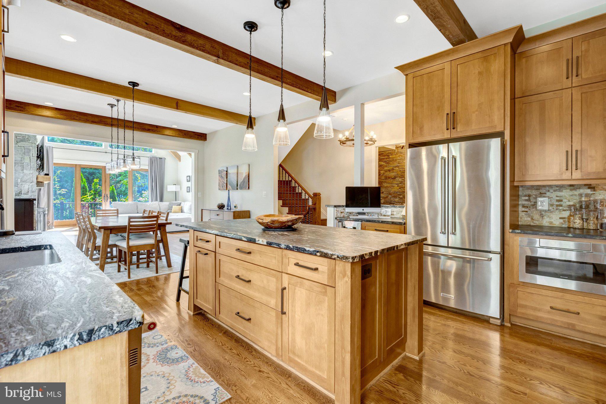 1712 ABBEY OAK DRIVE