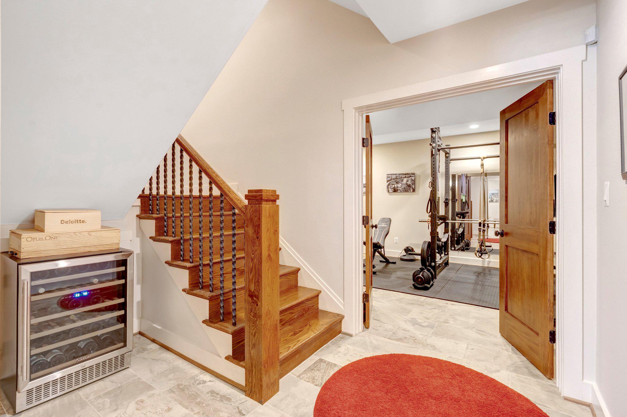 1712 ABBEY OAK DRIVE