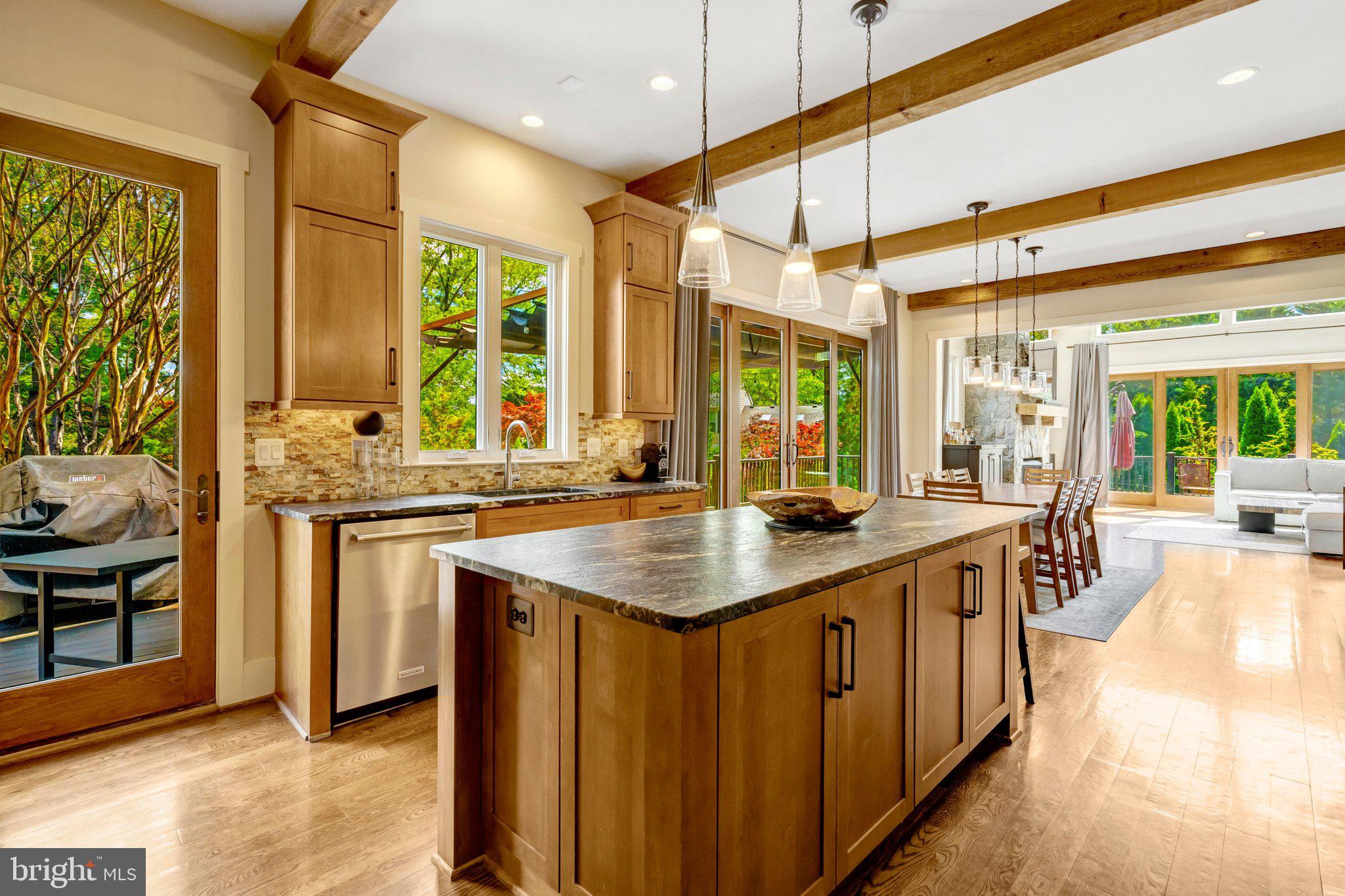 1712 ABBEY OAK DRIVE