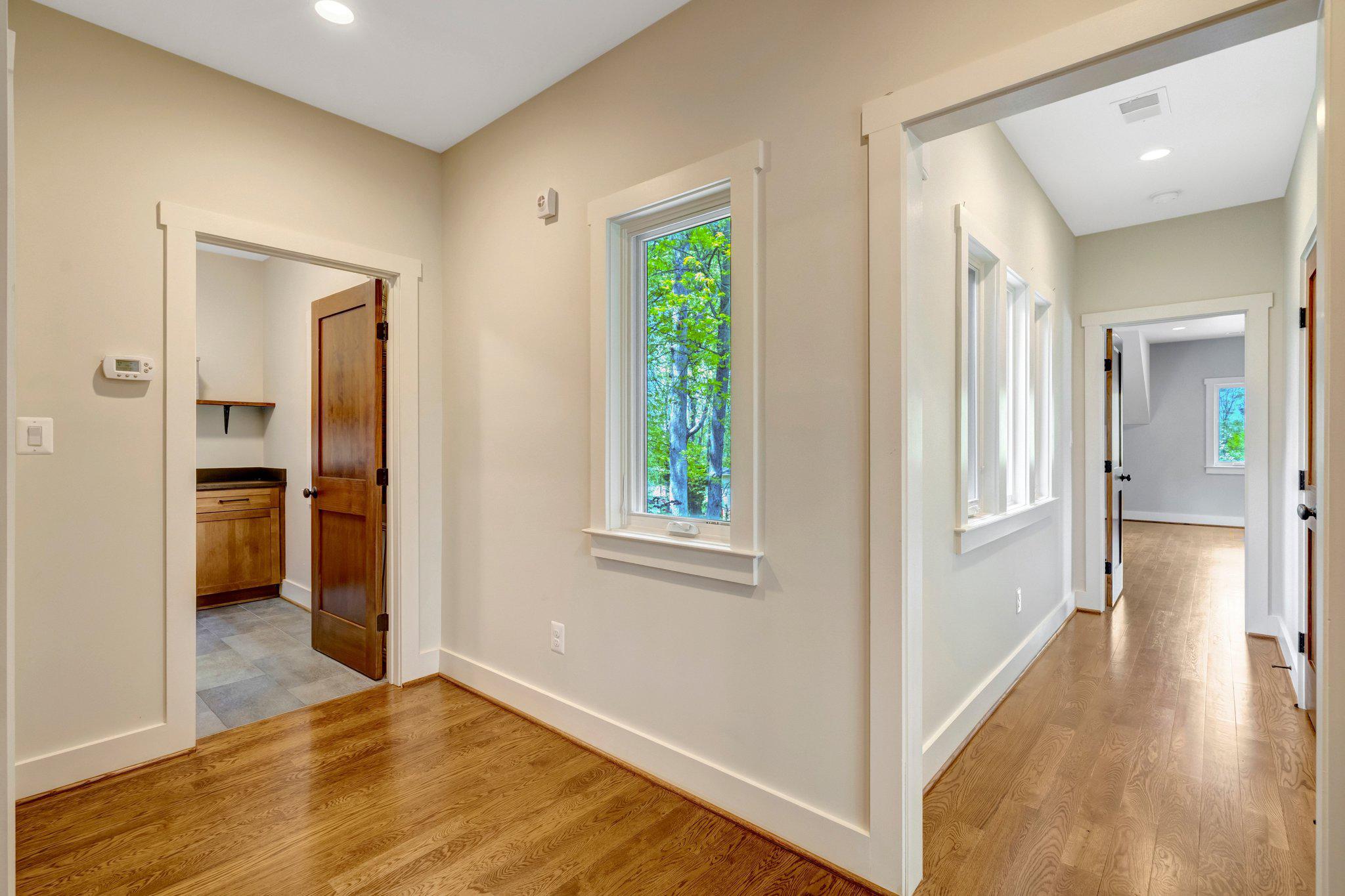 1712 ABBEY OAK DRIVE
