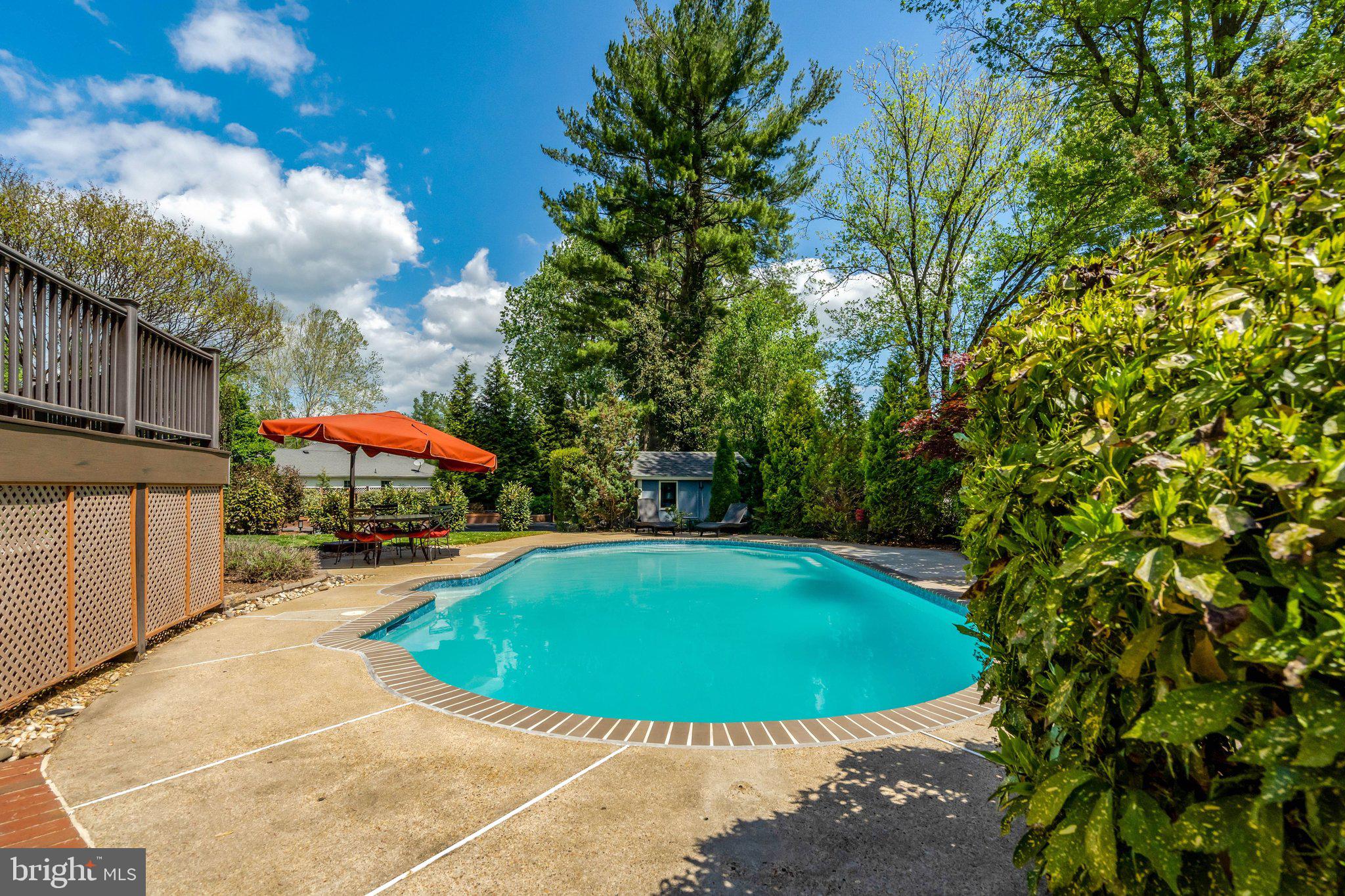 1712 ABBEY OAK DRIVE