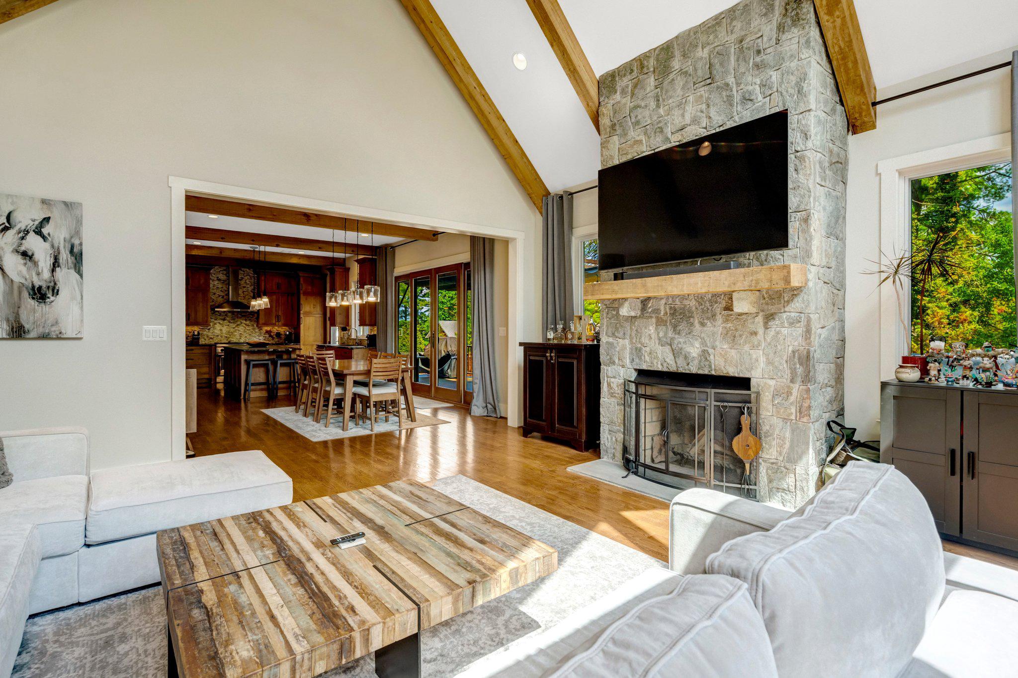 1712 ABBEY OAK DRIVE