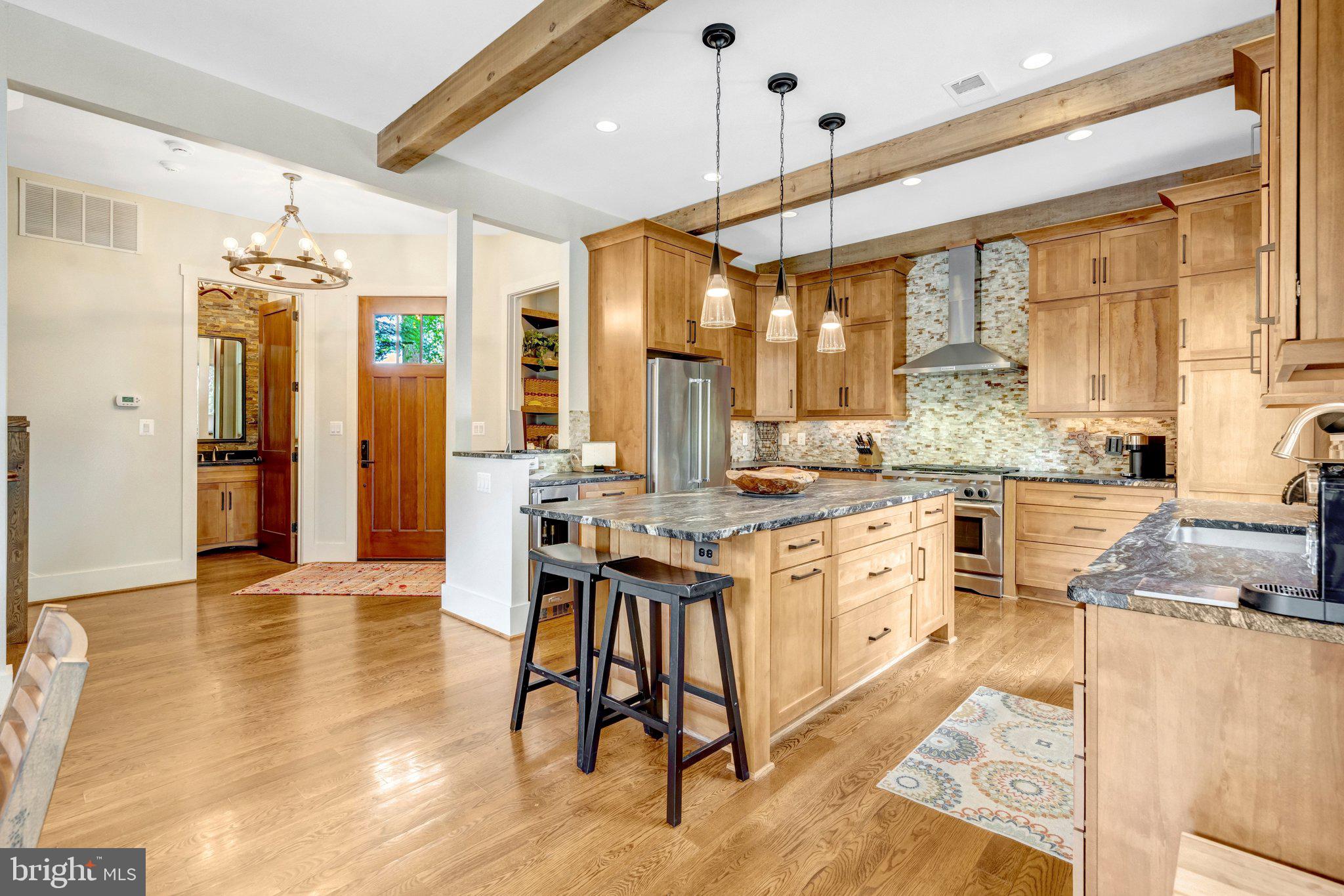 1712 ABBEY OAK DRIVE