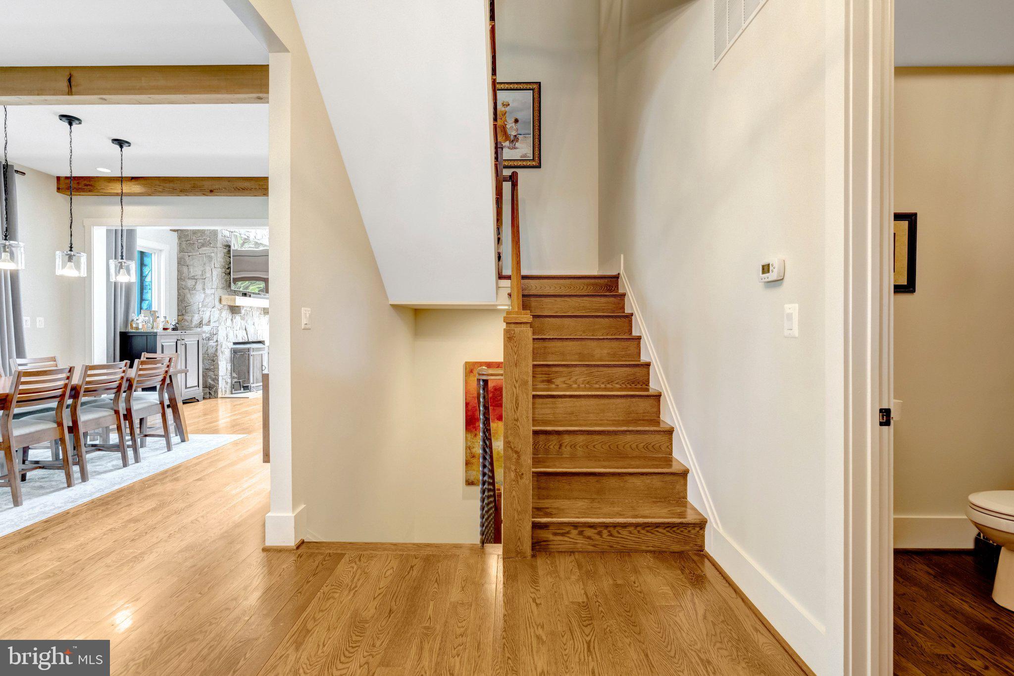 1712 ABBEY OAK DRIVE