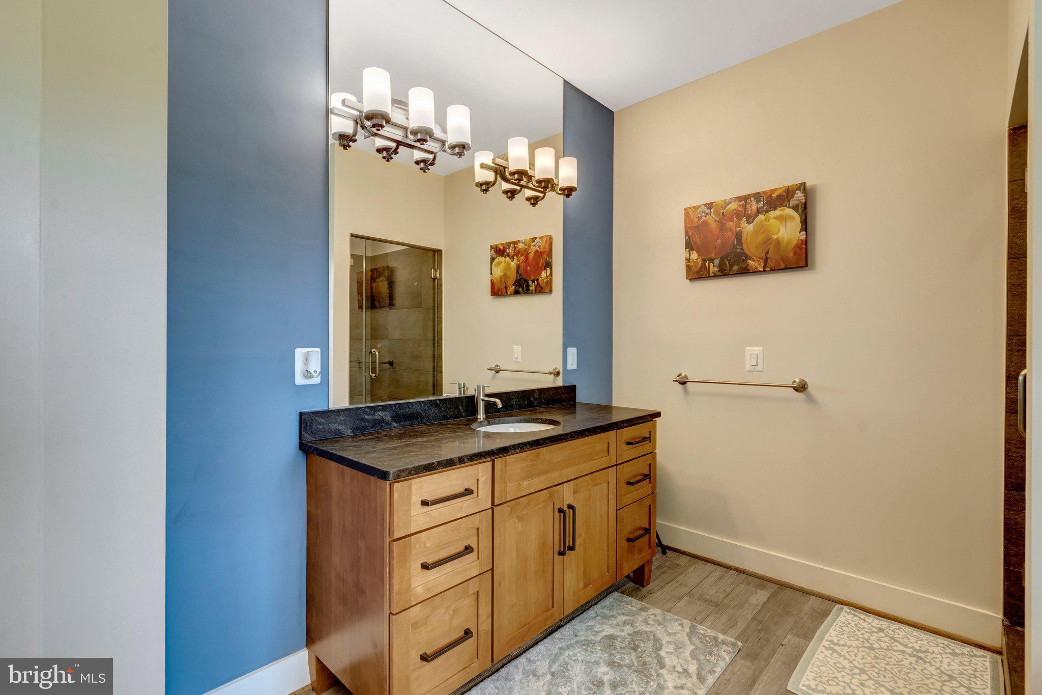 1712 ABBEY OAK DRIVE