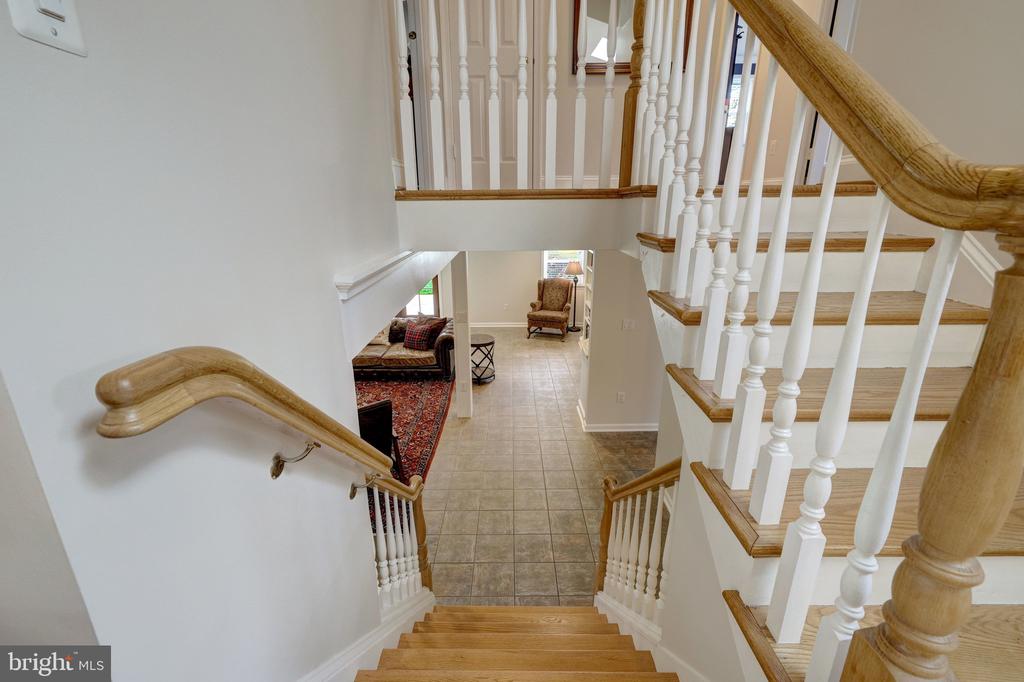 2114 GALLOPING WAY