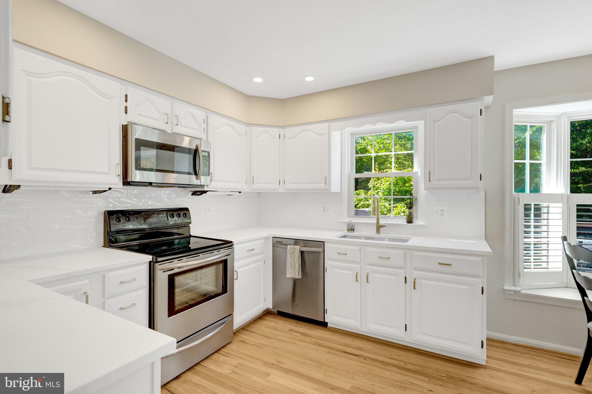 502 WOODLAND COURT NW