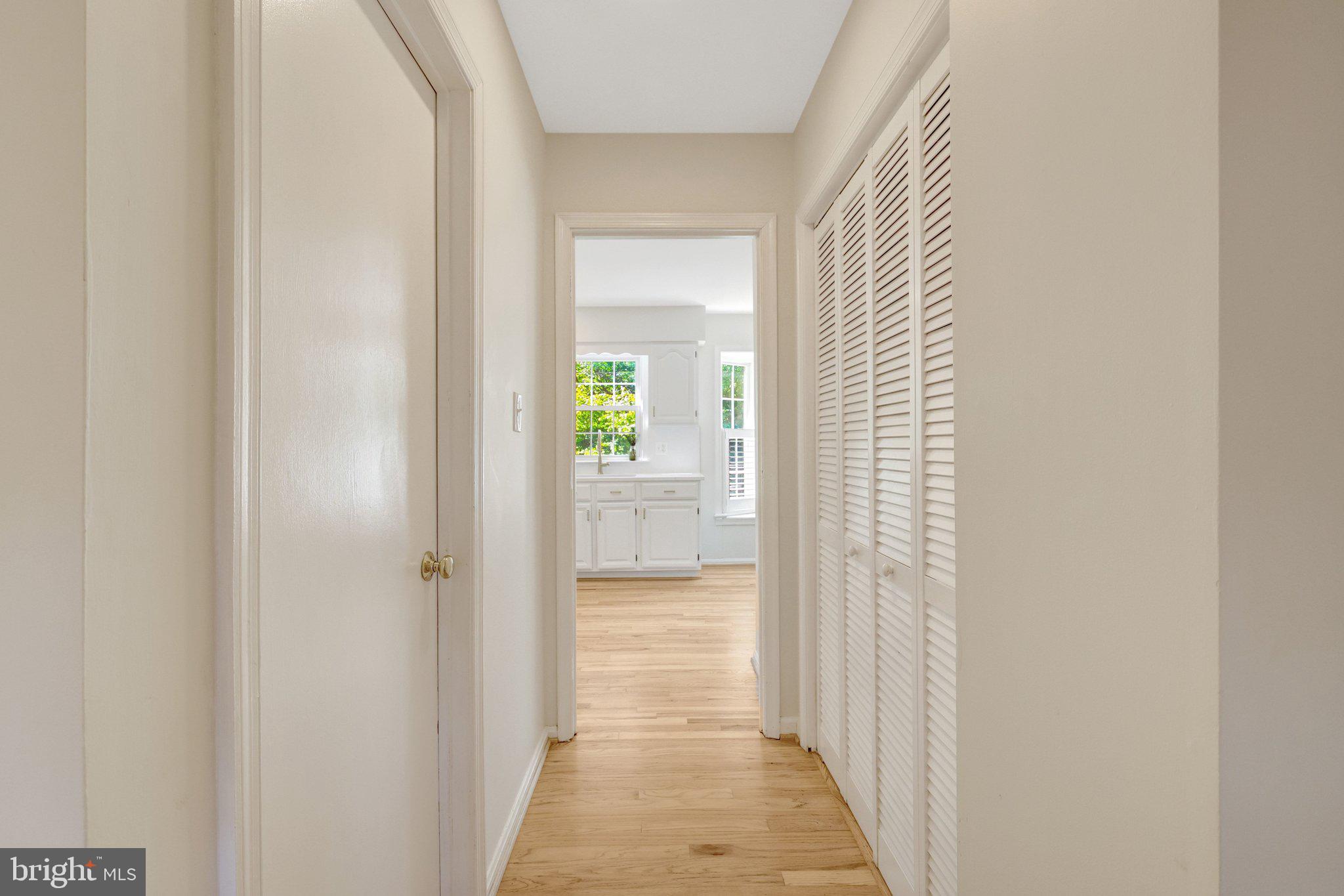 502 WOODLAND COURT NW