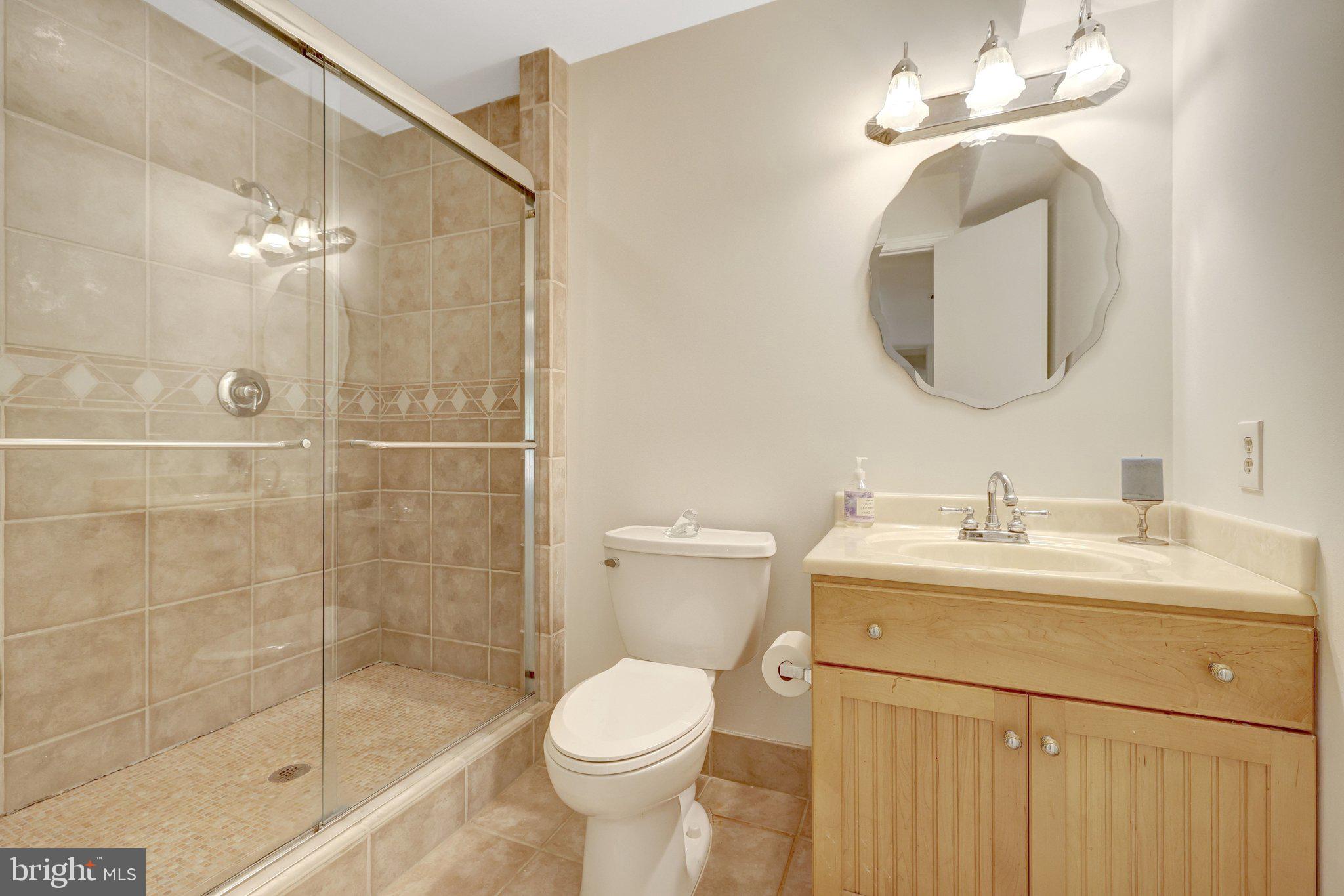 502 WOODLAND COURT NW