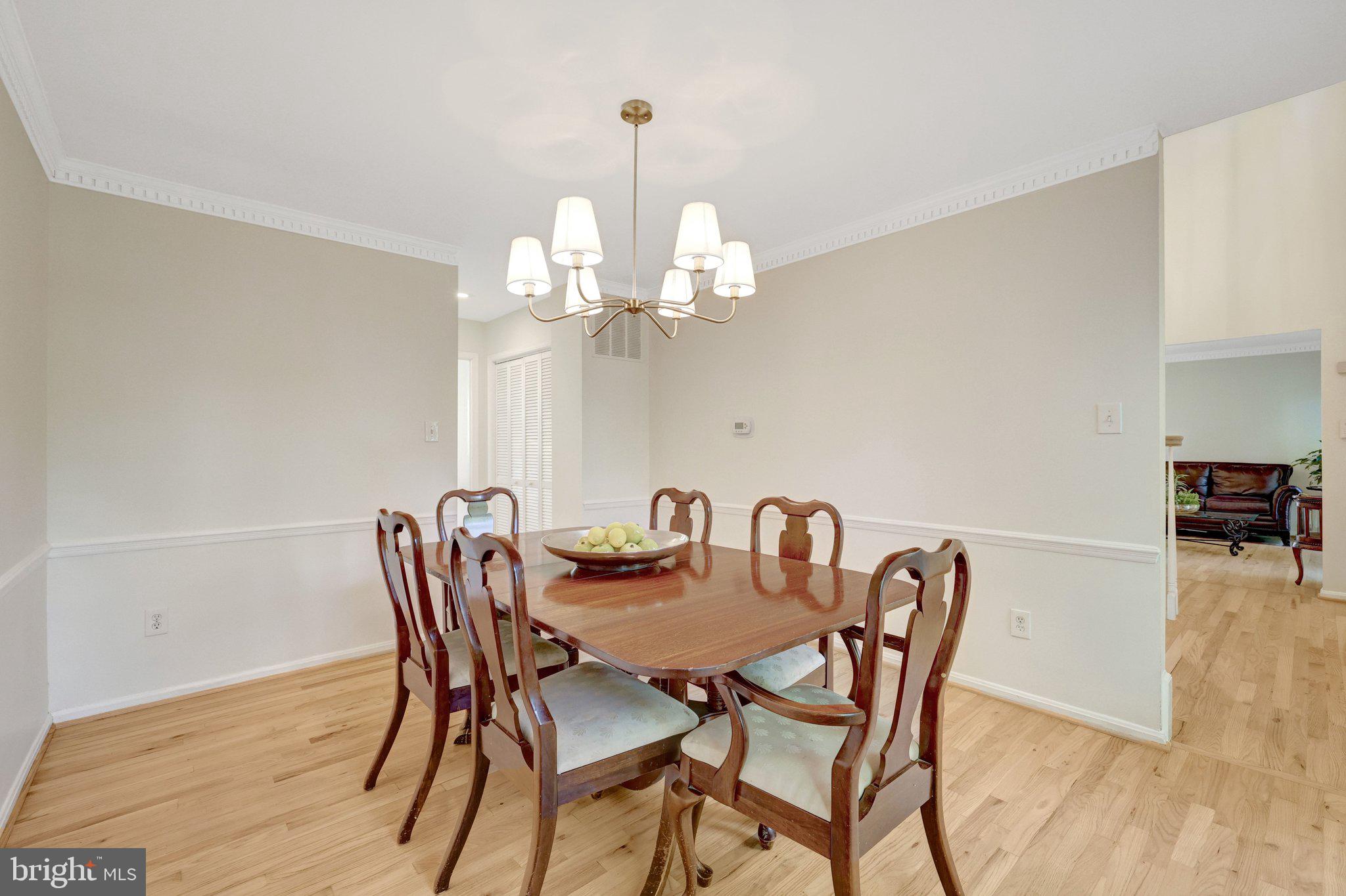 502 WOODLAND COURT NW