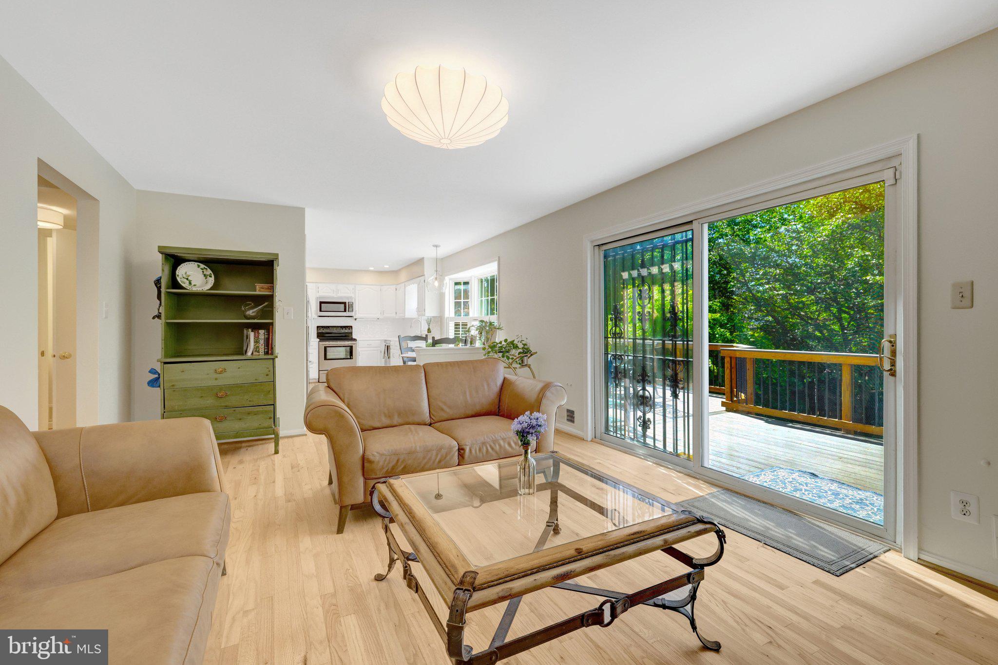 502 WOODLAND COURT NW