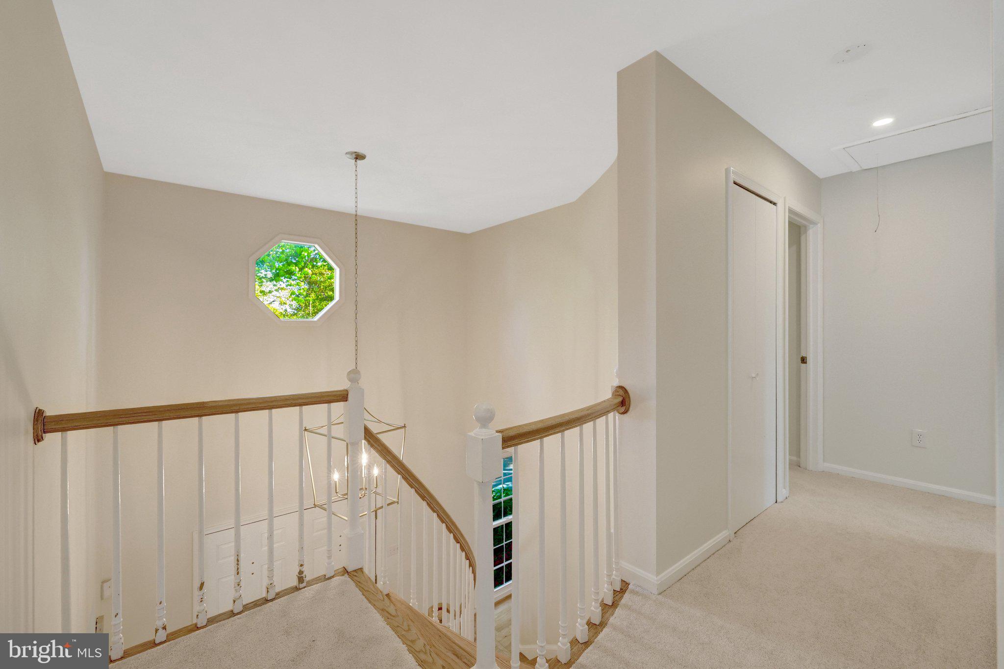 502 WOODLAND COURT NW