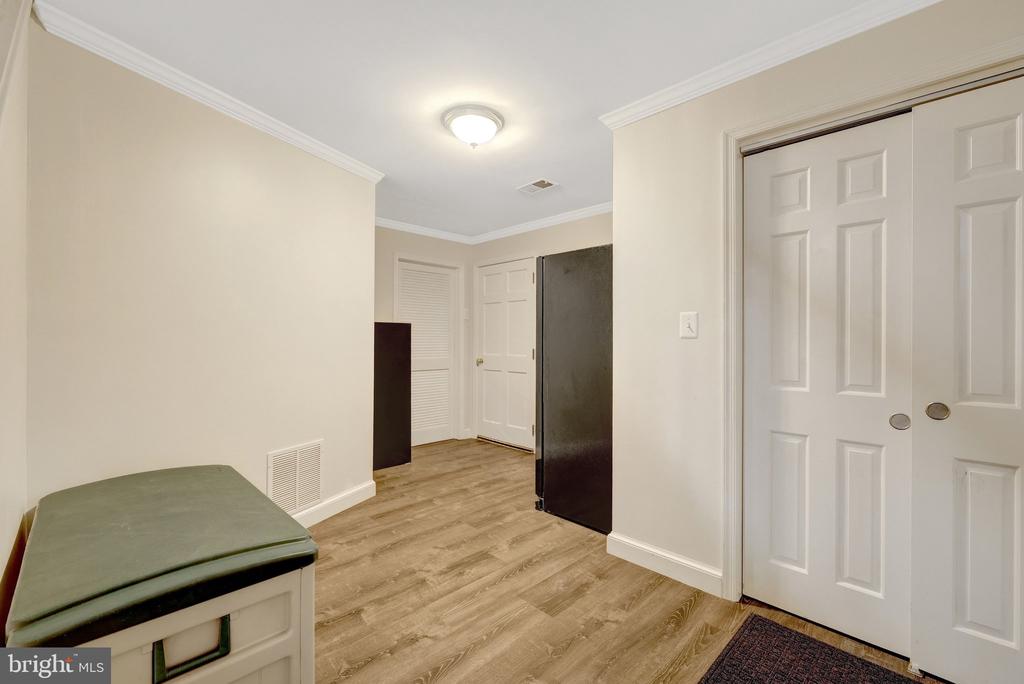 2006 CARRIAGE COURT