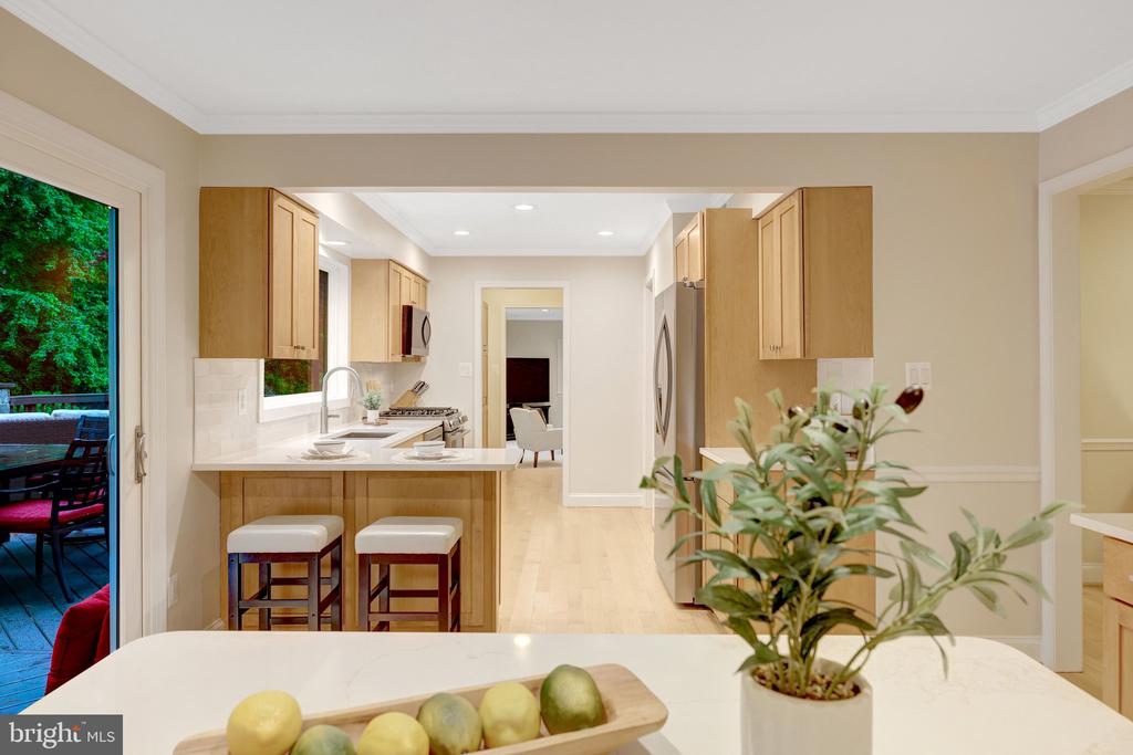 2006 CARRIAGE COURT