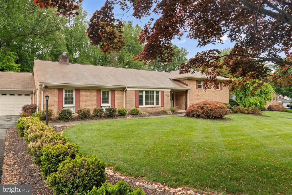 10205 OLD HUNT ROAD