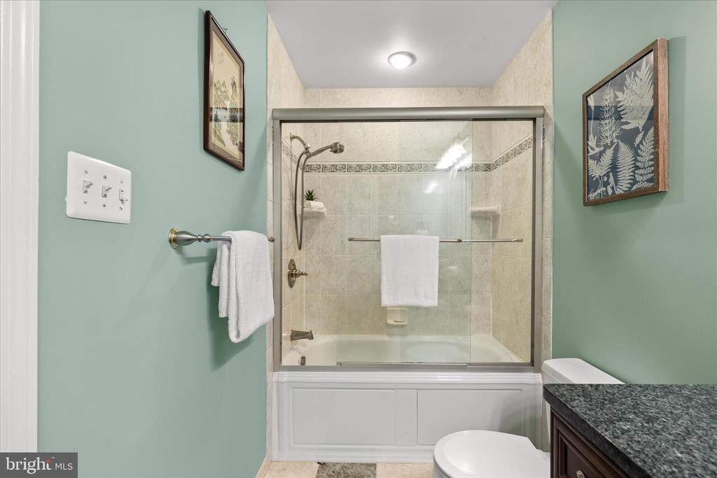 10205 OLD HUNT ROAD