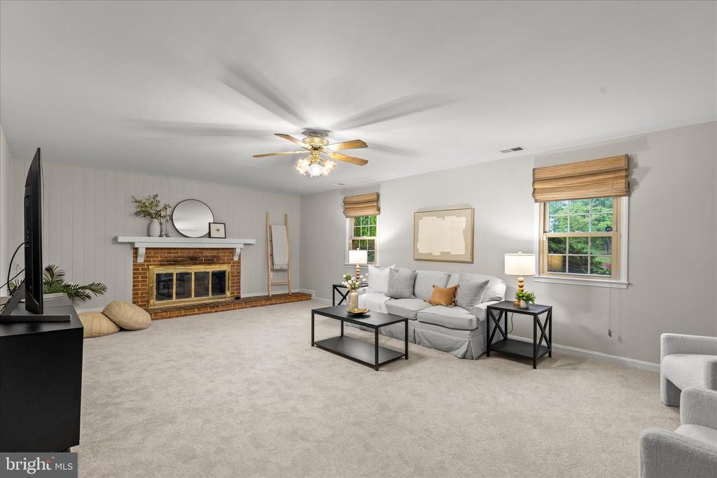 10205 OLD HUNT ROAD