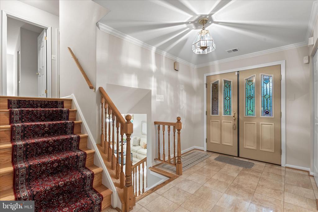 10205 OLD HUNT ROAD